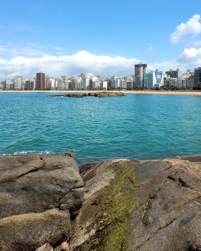View of the Vila Velha coastline from the rocks